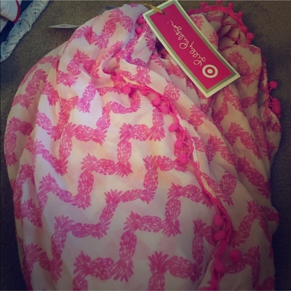 ❌SOLD❌Lilly Pulitzer Pineapple Scarf with pom poms - Picture 3 of 4